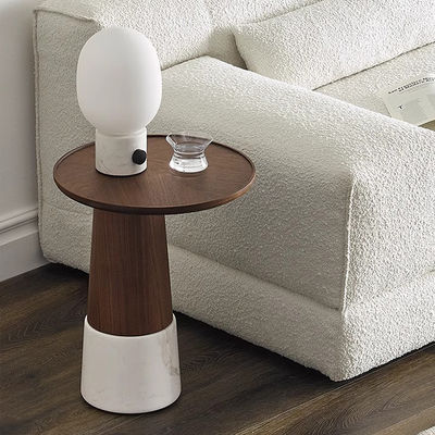 Oak Veneer Central Round End Table Natural Wood Top Solid Wood  Legs Side Table For Living Room And Hotel Use